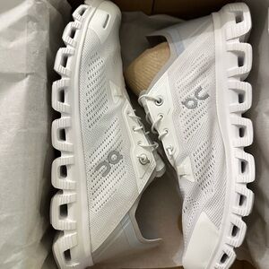 On Running Men's White cloud 6 coast